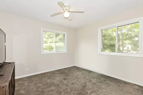 3214 Still Hill Dr, Mchenry, IL 60050 photo 9