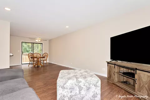 3214 Still Hill Dr, Mchenry, IL 60050 photo 4