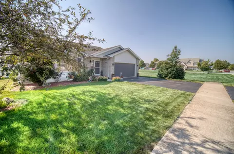 1610 Saddle Run Ln, Beecher, IL 60401 photo 11