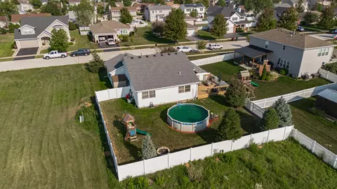1610 Saddle Run Ln, Beecher, IL 60401 photo 6
