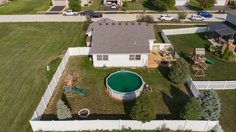 1610 Saddle Run Ln, Beecher, IL 60401 photo 4