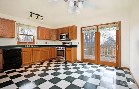 104 Cass St, Spring Grove, IL 60081 photo 7