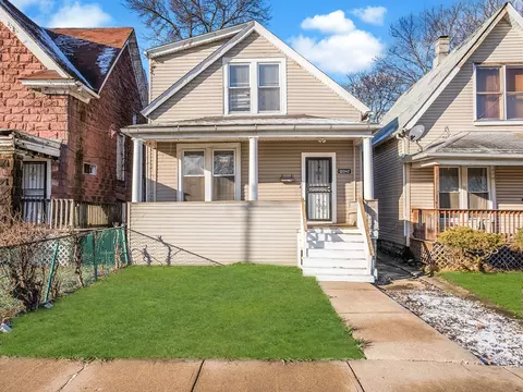 15242 Turlington Ave, Harvey, IL 60426