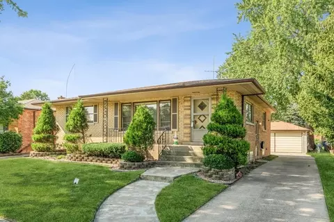 5404 W 99th Pl, Oak Lawn, IL 60453