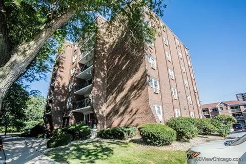 8748 W Summerdale Ave #3A, Chicago, IL 60656