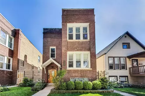 3229 W Berteau Ave, Chicago, IL 60618