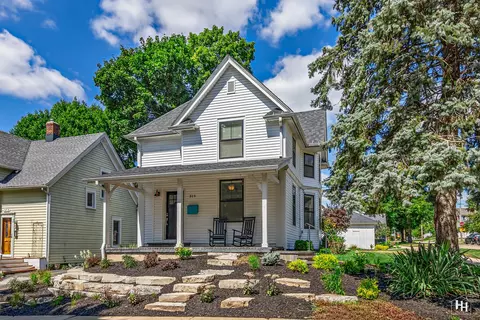 316 South Ave, Saint Charles, IL 60174