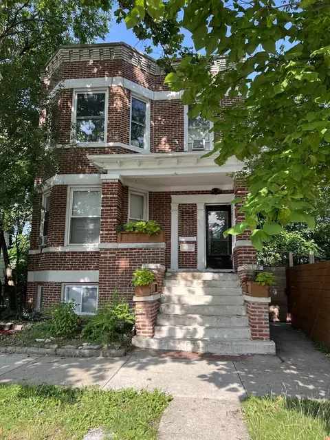 954 N Leamington Ave, Chicago, IL 60651