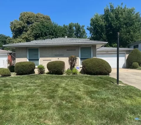 15141 Waterman Dr, South Holland, IL 60473