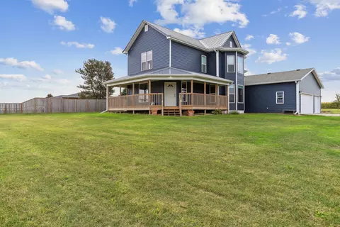 24815 E 1100 North Rd, Downs, IL 61736