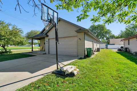 368 Crotty Ave, Seneca, IL 61360 photo 19