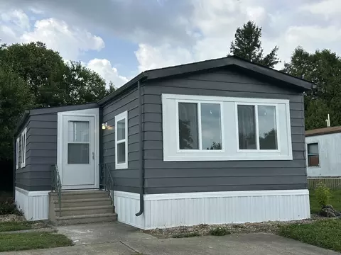 242 Blackthorn Rd, Matteson, IL 60443