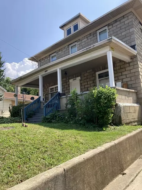 949 E New York St, Aurora, IL 60505