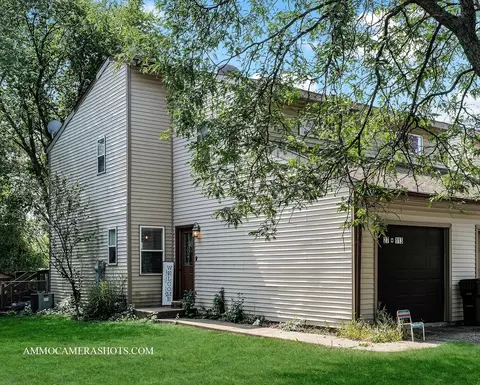 27 W113 Cooley Ave, Winfield, IL 60190
