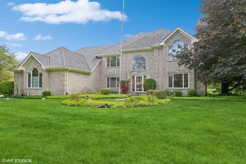 5837 Teal Ln, Long Grove, IL 60047