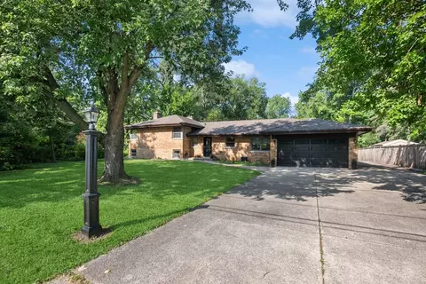 204 N Elmhurst Rd, Prospect Heights, IL 60070