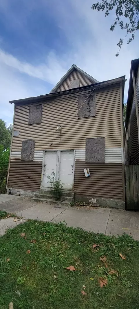 10817 S Hoxie Ave, Chicago, IL 60617