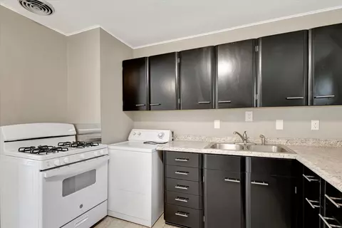 1120 W Eureka St, Champaign, IL 61821 photo 10