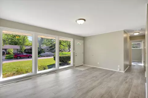 1120 W Eureka St, Champaign, IL 61821 photo 5