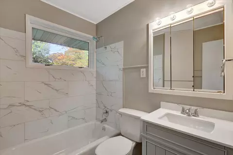 1120 W Eureka St, Champaign, IL 61821 photo 15