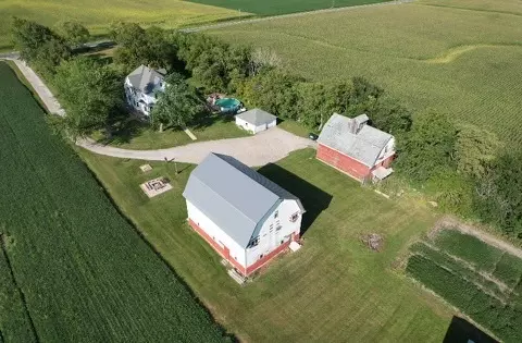 3526 Holt Rd, Minooka, IL 60447