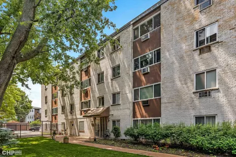 1441 W Farwell Ave #3C, Chicago, IL 60626
