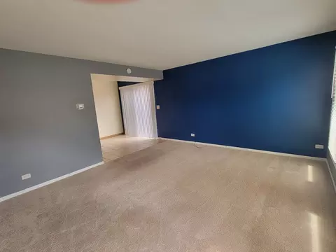 1868 Jamestown Cir, Hoffman Estates, IL 60169 photo 3