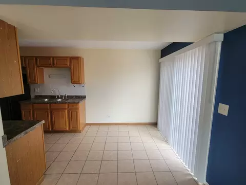1868 Jamestown Cir, Hoffman Estates, IL 60169 photo 4