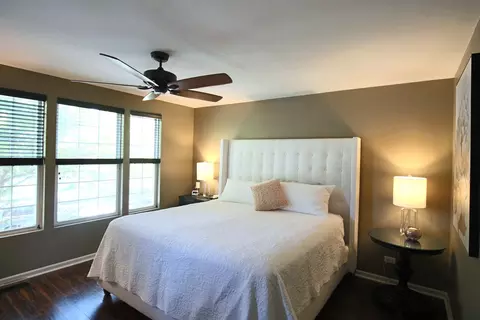 457 Conservatory Ln, Aurora, IL 60502 photo 9