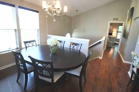 457 Conservatory Ln, Aurora, IL 60502 photo 4