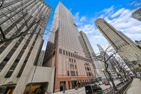 161 E Chicago Ave #37A, Chicago, IL 60611