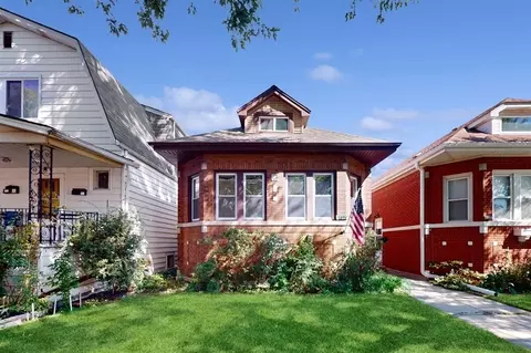 6222 W Waveland Ave, Chicago, IL 60634