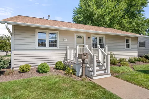 407 Fairlane Ave, Dekalb, IL 60115