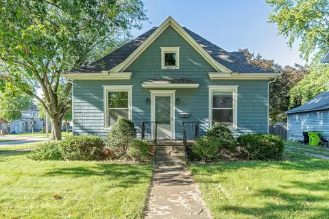 112 W Chestnut St, Fairbury, IL 61739