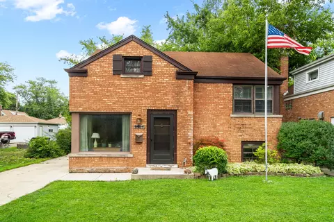 9107 Mansfield Ave, Morton Grove, IL 60053