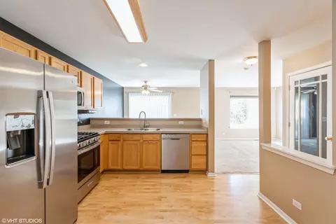 10784 Cape Cod Ln, Huntley, IL 60142 photo 2