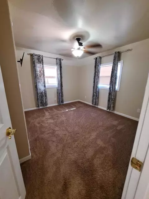 1910 Plum St, Peru, IL 61354 photo 11