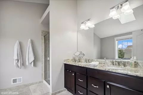 1160 Falcon Ridge Dr, Elgin, IL 60124 photo 11