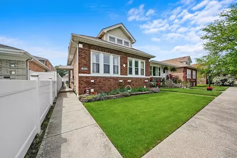 13232 S Avenue N, Chicago, IL 60633