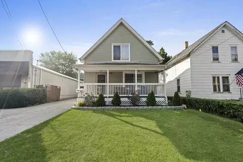 727 S River St, Aurora, IL 60506