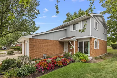 1624 Southampton Ct, Wheaton, IL 60189