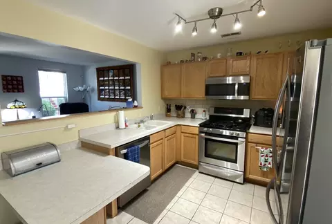 861 Symphony Dr, Aurora, IL 60504 photo 5