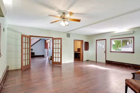 Living - 108 N Walnut St, Roberts, IL 60962 photo 3 of 3