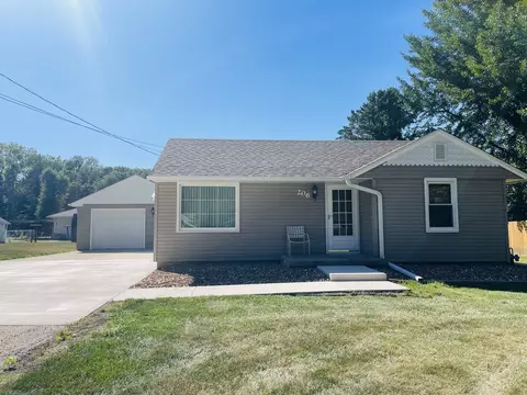 206 Prairie St, Spring Valley, IL 61362