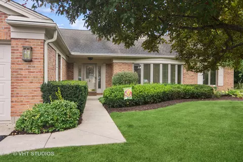 86 Dirleton Ln, Inverness, IL 60067 photo 2