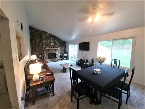 600 Devonshire Ct #C, Mchenry, IL 60050 photo 6