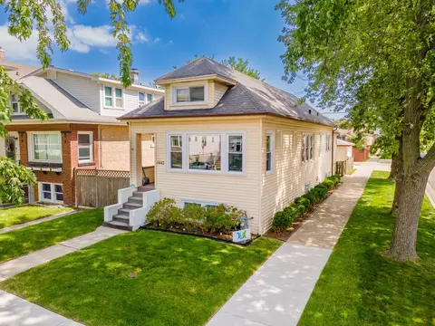 1447 Clarence Ave, Berwyn, IL 60402
