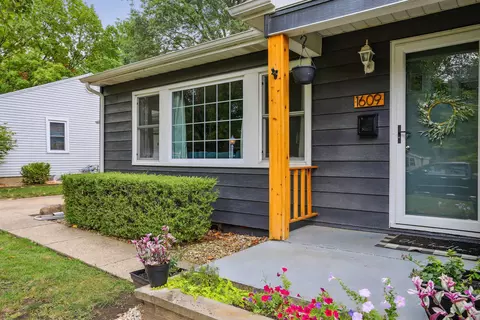 1609 W Green St, Champaign, IL 61821
