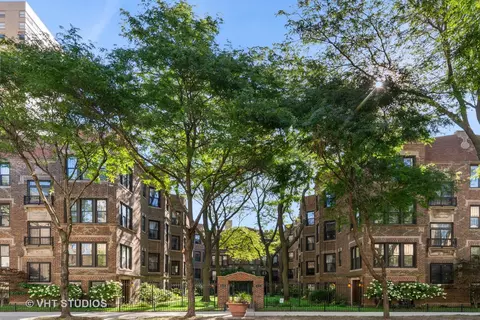 6257 N Sheridan Rd #41, Chicago, IL 60660