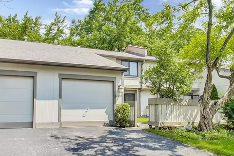 2545 Yarrow Ln, Rolling Meadows, IL 60008 photo 3
